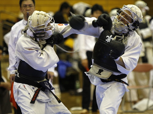 日本拳法第22回東日本大学リーグ戦 赤：國士舘・新沼vs白：立教・豊
_MG_7281.jpg