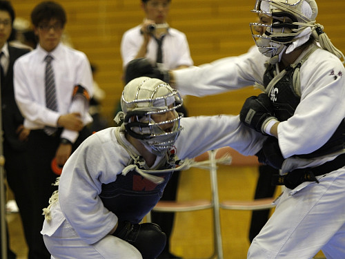日本拳法第22回東日本大学リーグ戦 赤：早稲田・中川vs立教・豊　中川の胴突き（一本）
_MG_8779.jpg