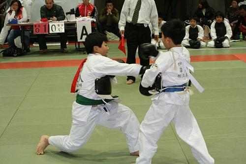 第3回日本拳法関東少年選手権大会 防具試合
31.JPG