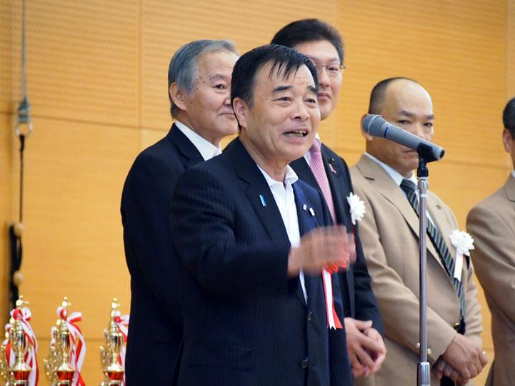 「2017年えひめ国体開催内定記念事業」日本拳法創始80年　第8回日本拳法愛媛県選手権大会（団体戦・個人戦）―四国交流推進大会― 菅今治市長
536169_420172058047176_1548799274_n.jpg