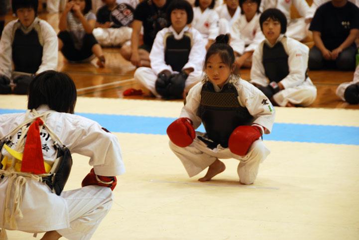 「2017年えひめ国体開催内定記念事業」日本拳法創始80年　第8回日本拳法愛媛県選手権大会（団体戦・個人戦）―四国交流推進大会― 
76874_420171551380560_100131379_n.jpg