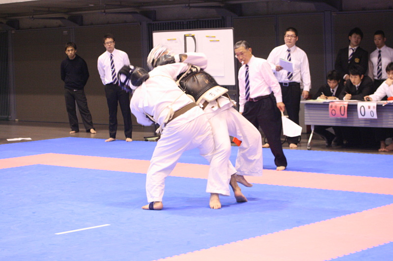 第5回日本拳法関東少年選手権大会 一般級の部<br>撮影：日本拳法関東少年連盟
ippan_kyu01.jpg