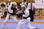 日本拳法第28回東日本大学リーグ戦
男子予選リーグ　赤：早稲田大学・三橋vs白：國士舘大学・湯浅。湯浅の胴突き（一本）。