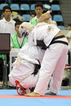 日本拳法全国選抜社会人選手権大会
逆捕り（一本）。<br>撮影：Inno