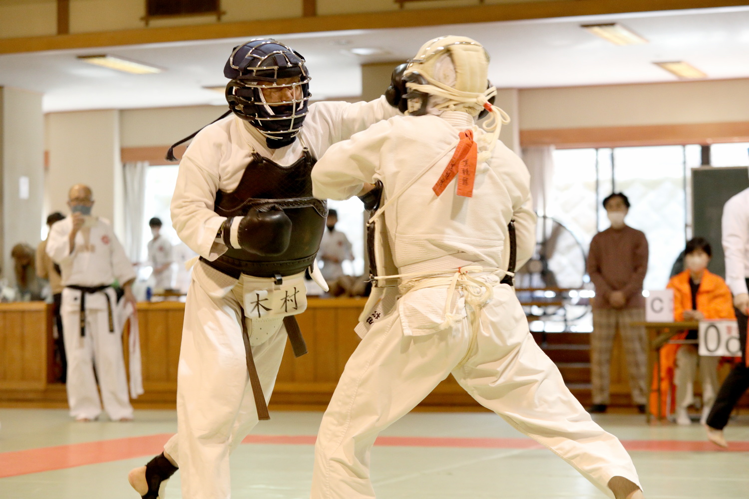 第21回日本拳法神奈川県選手権大会 防具試合
E5D_2860.JPG