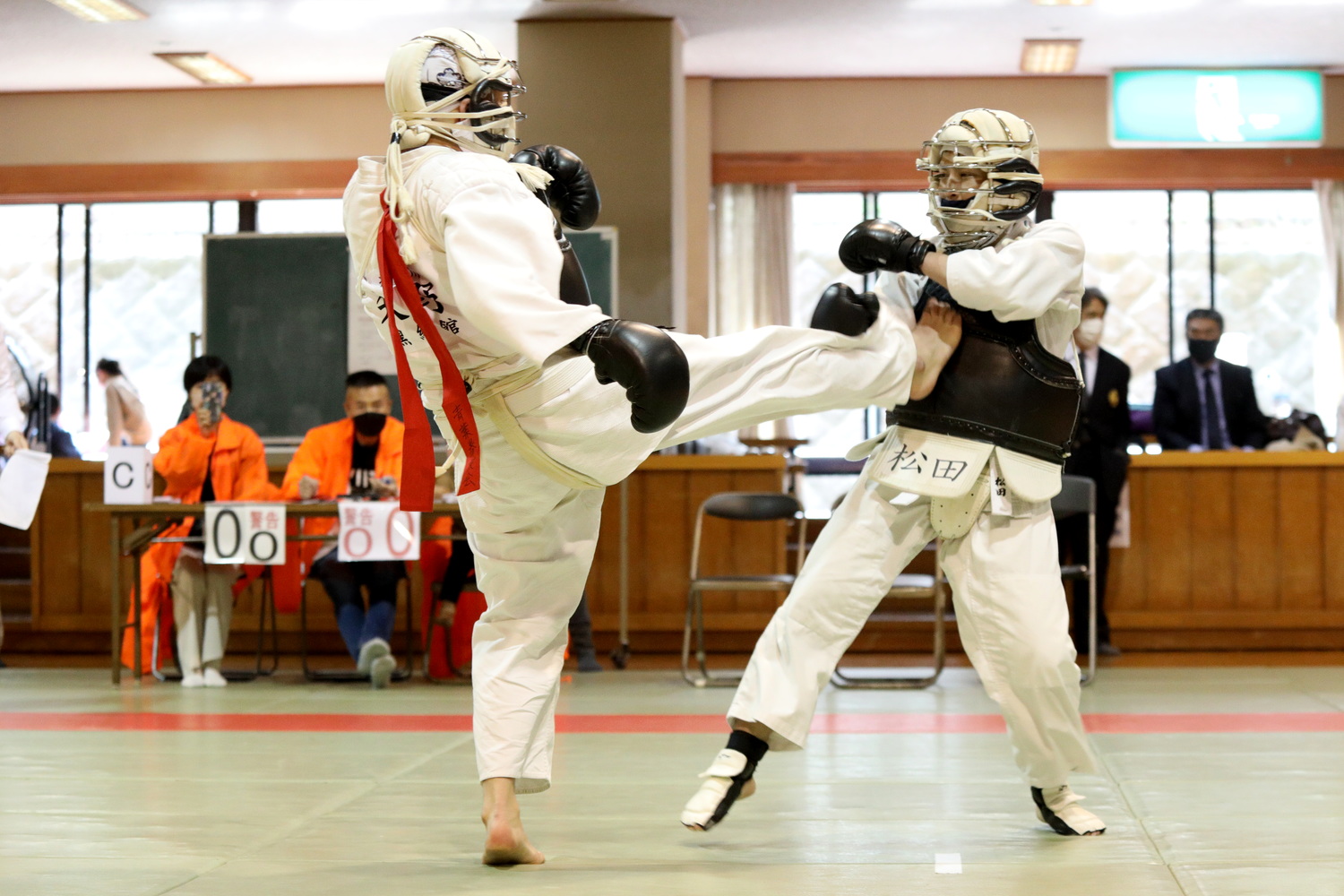 第21回日本拳法神奈川県選手権大会 防具試合
E5D_2866.JPG