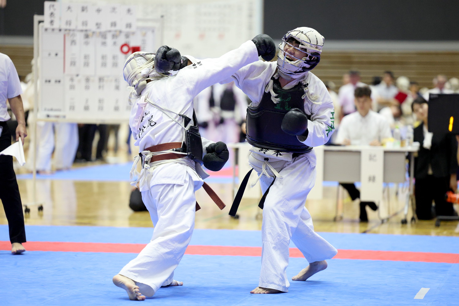 日本拳法第39回全国大学選抜選手権大会 
R52_1891.JPG